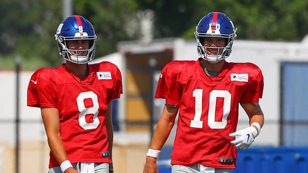 daniel-jones-eli-manning.jpg